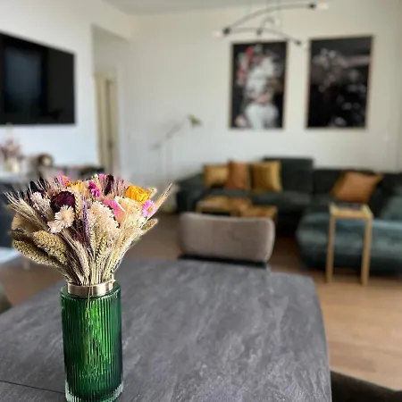 Bw Terrace Floor With River View & Self Check-in