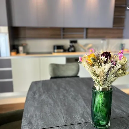 Bw Terrace Floor With River View & Self Check-in * Belgrade