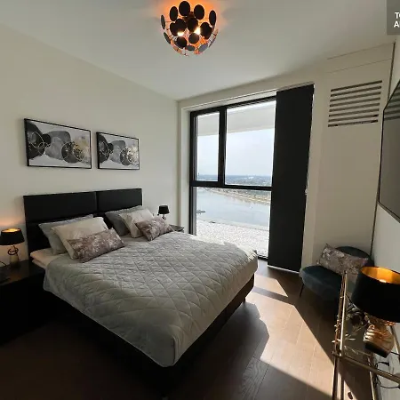 Bw Terrace Floor With River View & Self Check-in