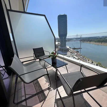 Bw Terrace Floor With River View & Self Check-in Apartamento Belgrado