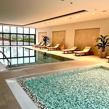 Bw Terrace Floor With River View & Self Check-in Apartment